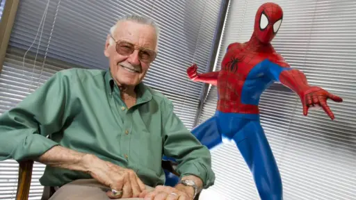 Documental revela la explotación y los malos negocios que marcaron el final de Stan Lee ,Redes Sociales