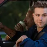 El sorprendente talento de Leo Woodall como pianista y ladrón en el aclamado thriller Tuner, que no te puedes perder.