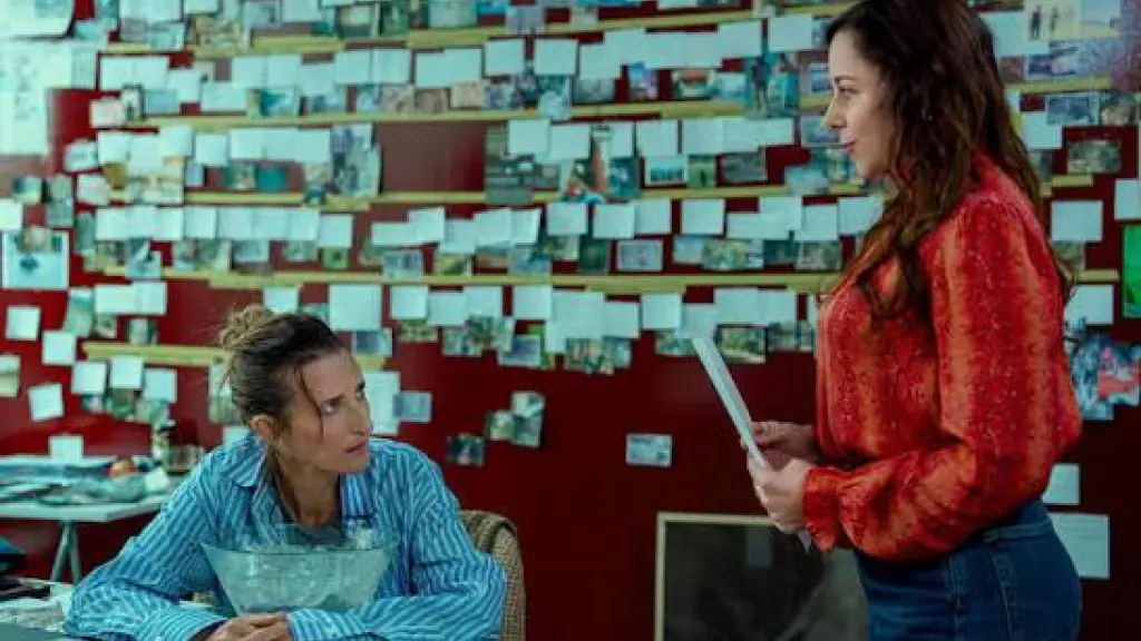 Call My Agent salta al cine: el elenco original se reencuentra en un rodaje caótico ,variety.com